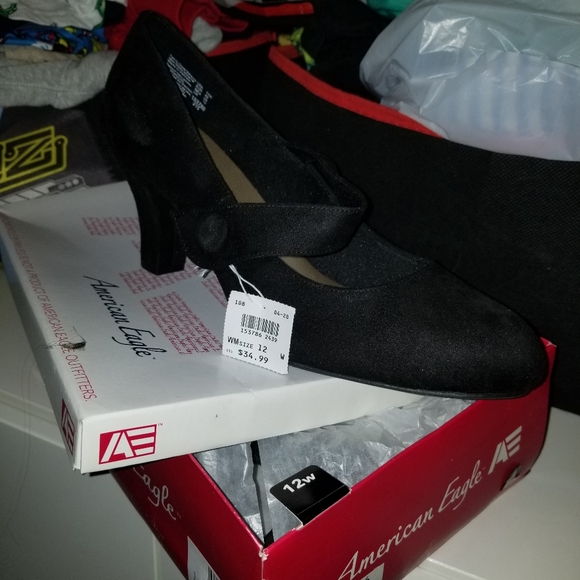 Shoes - Picture 12 of 13